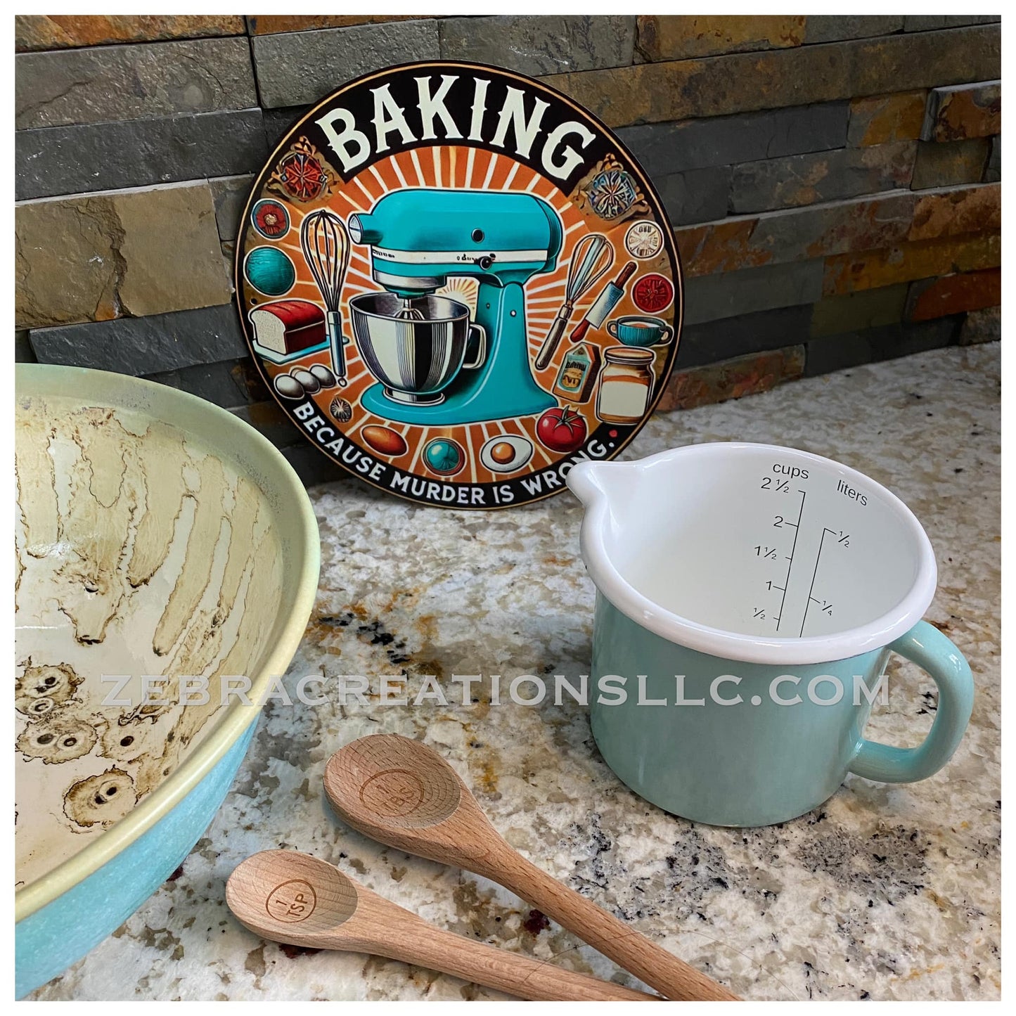 2.5 cup Enamelware Measuring Cup