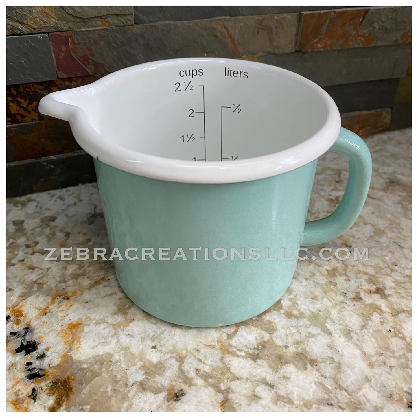 2.5 cup Enamelware Measuring Cup