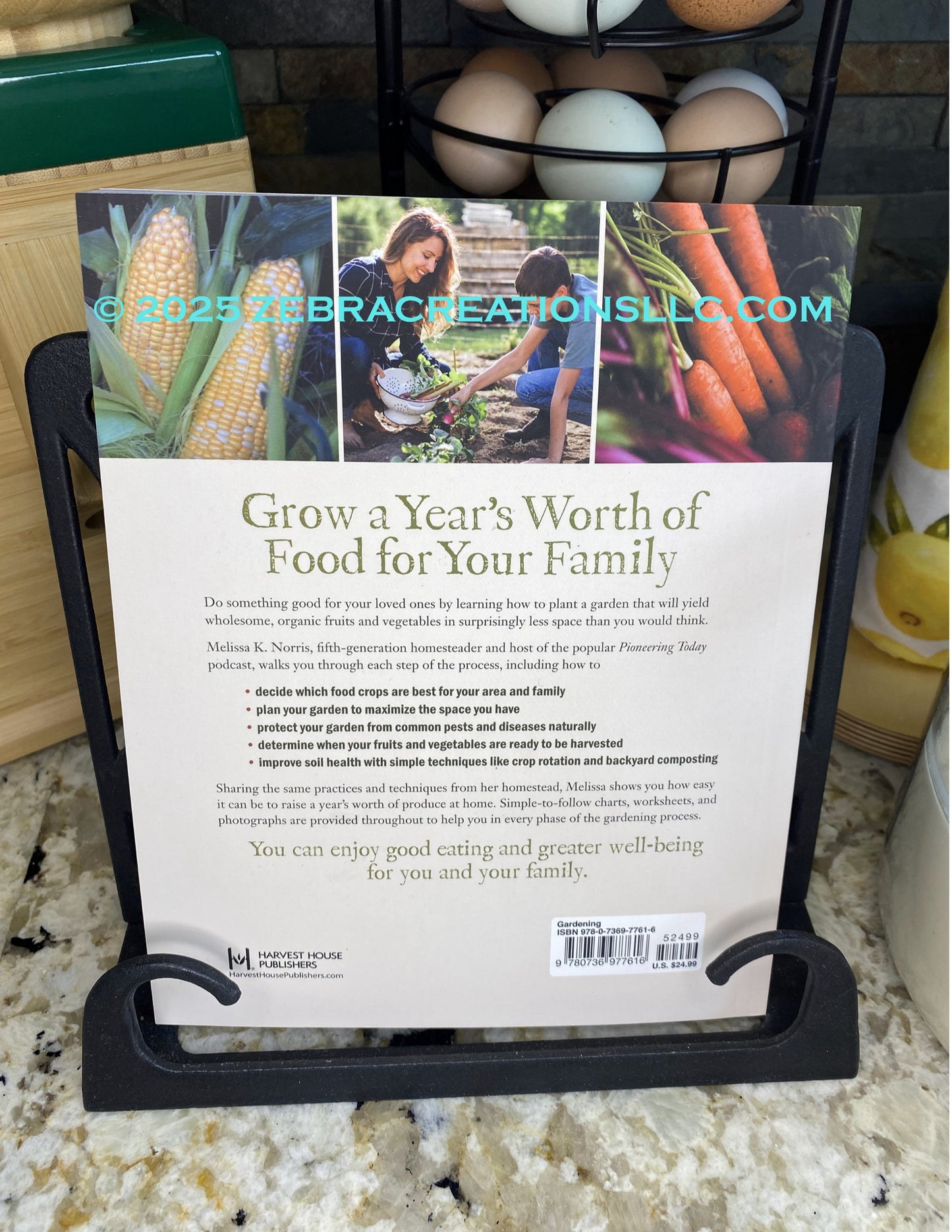 The Family Garden Plan - Grow a Year’s Worth of Sustainable and Healthy Food