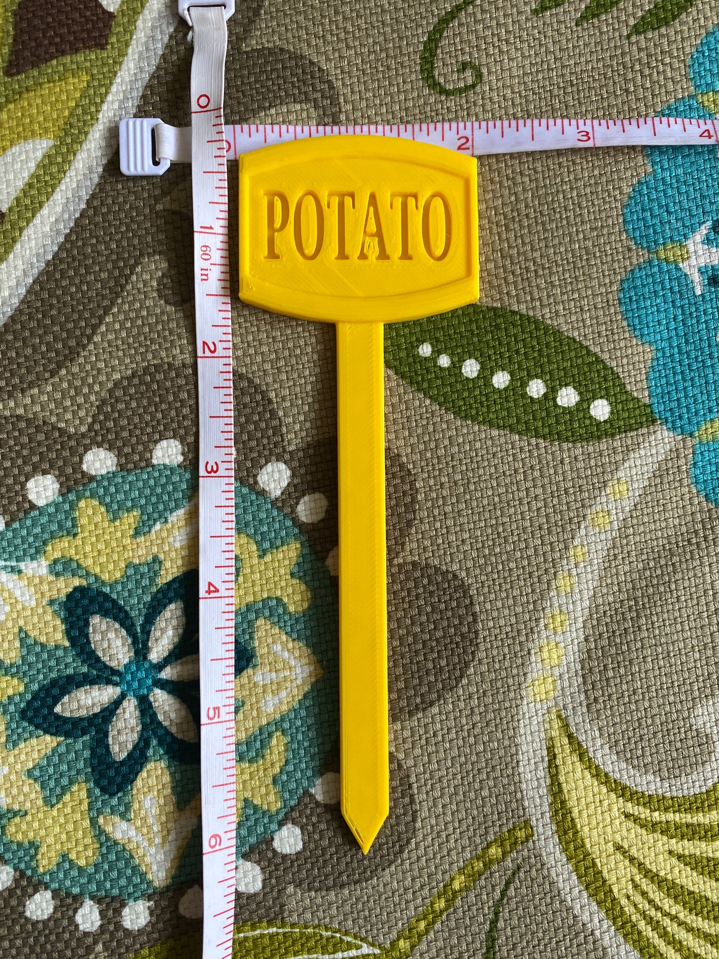 Garden Stakes and Plant Labels