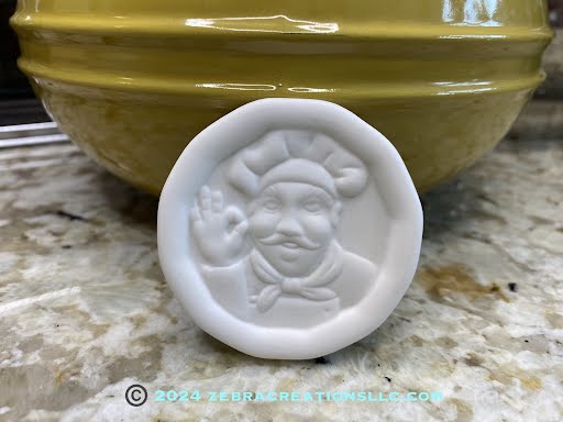 Ceramic Pot Minder – Helps prevent boil overs
