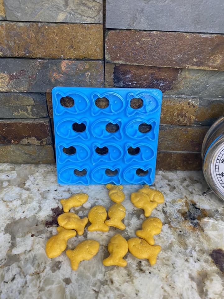 Goldfish Cutter