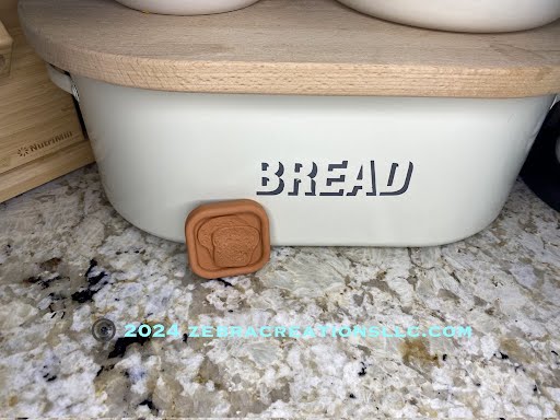 Bread & Muffin Savers made in the USA